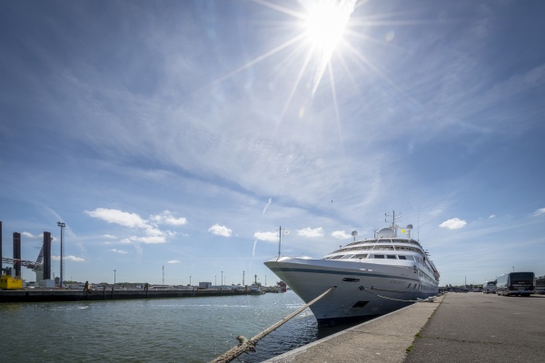 Port Oostende cruiseterminal cruise Star Breeze